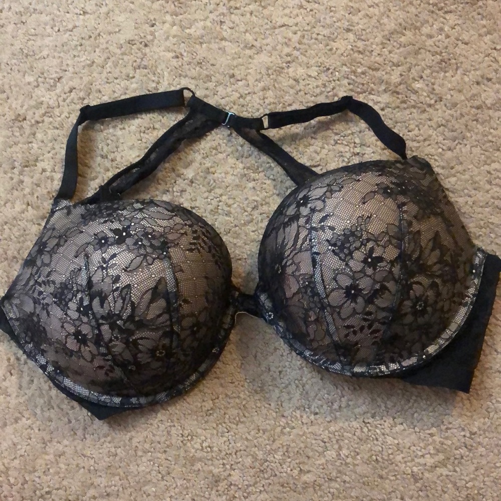 Victoria’s Secret Criss Cross back Bra